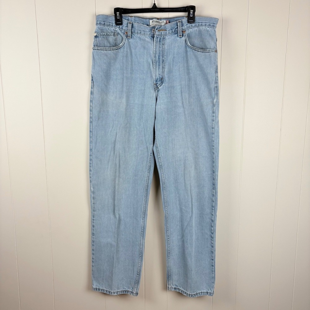 Vintage Levis 550 Relaxed Fit Tapered Leg Light Wash Jeans 38x34 Y2K VTG